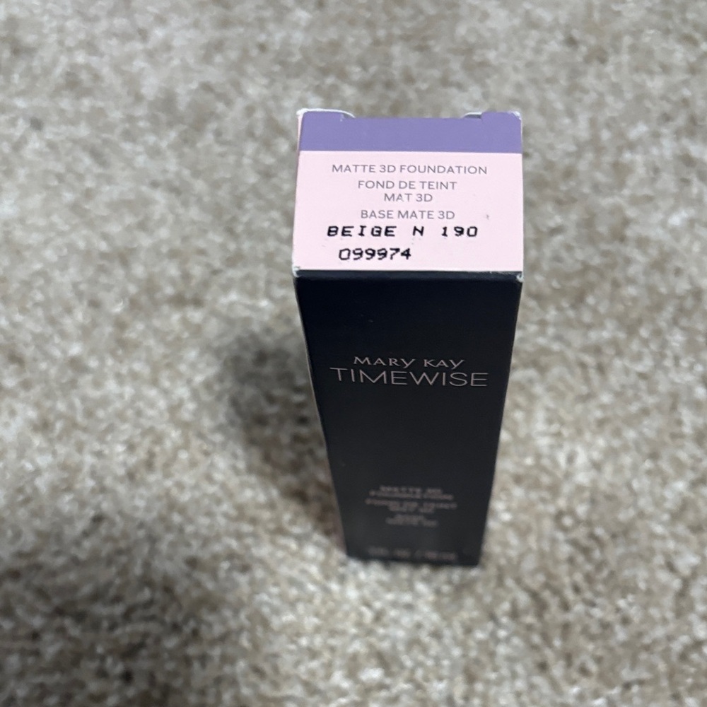Mary Kay TimeWise Matte 3D Foundation - Beige N 190